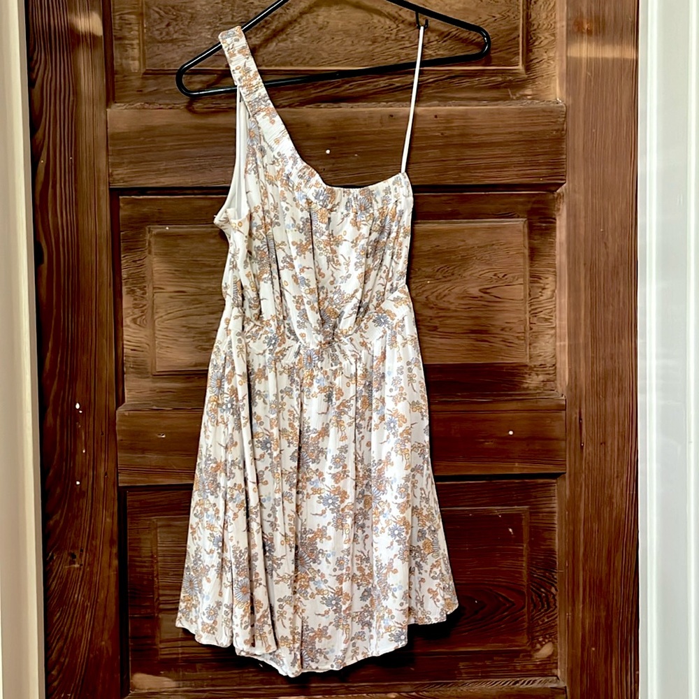 Abercrombie floral one shoulder dress